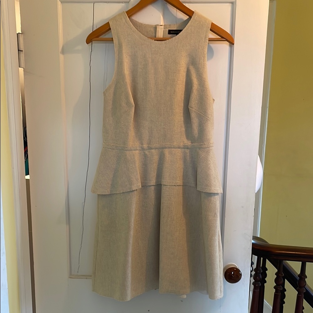Elegant Beige Sleeveless Dress